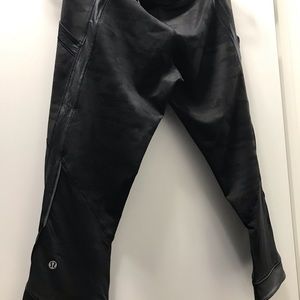 Lululemon Camo Crops 💀🖤